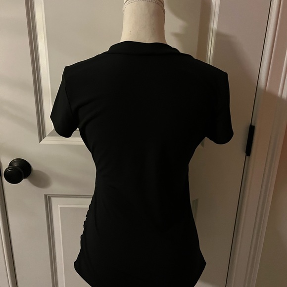 Women’s short sleeve blouse size small. - Picture 2 of 6